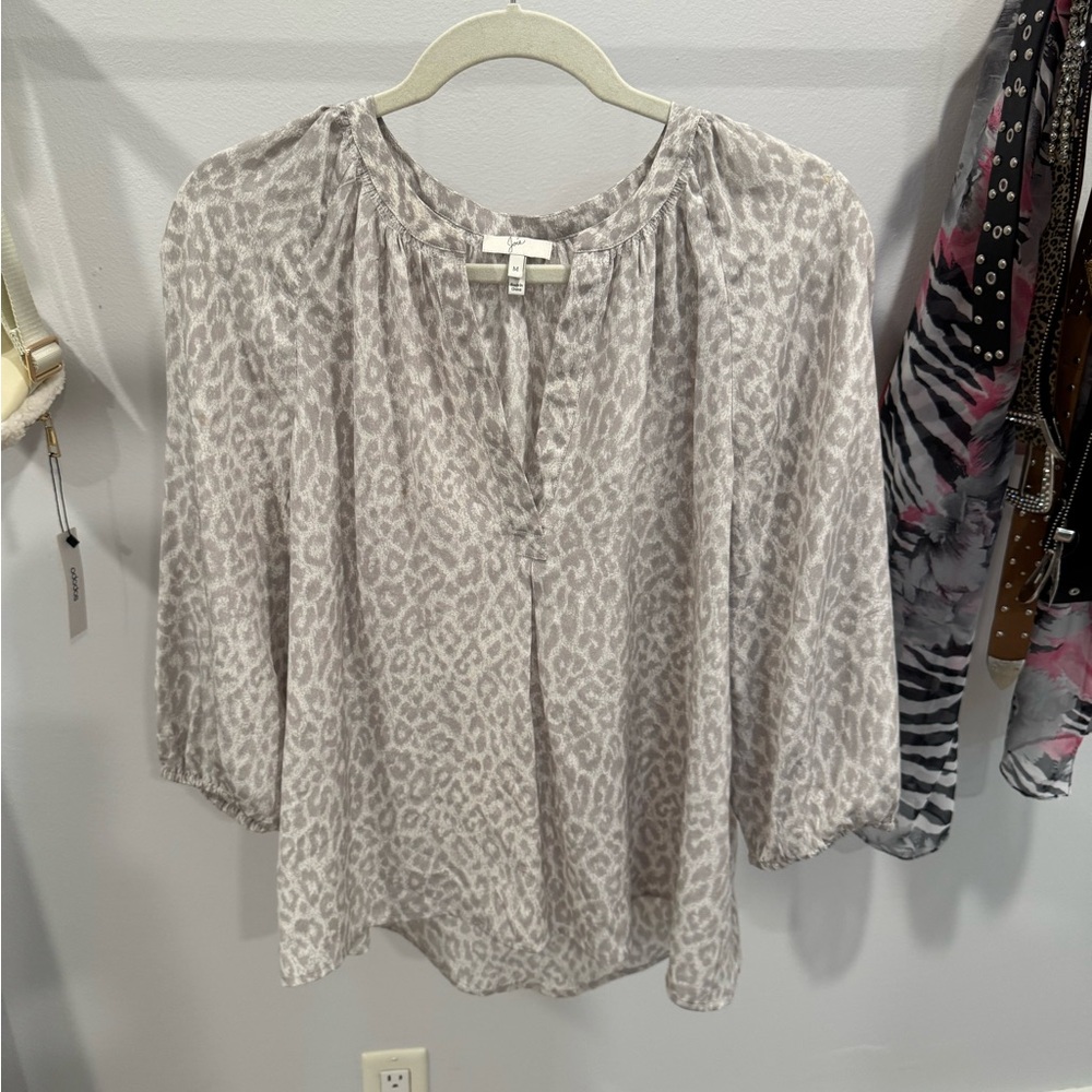 Joie Gray Tan Relaxed Blouse with 3/4 Sleeves